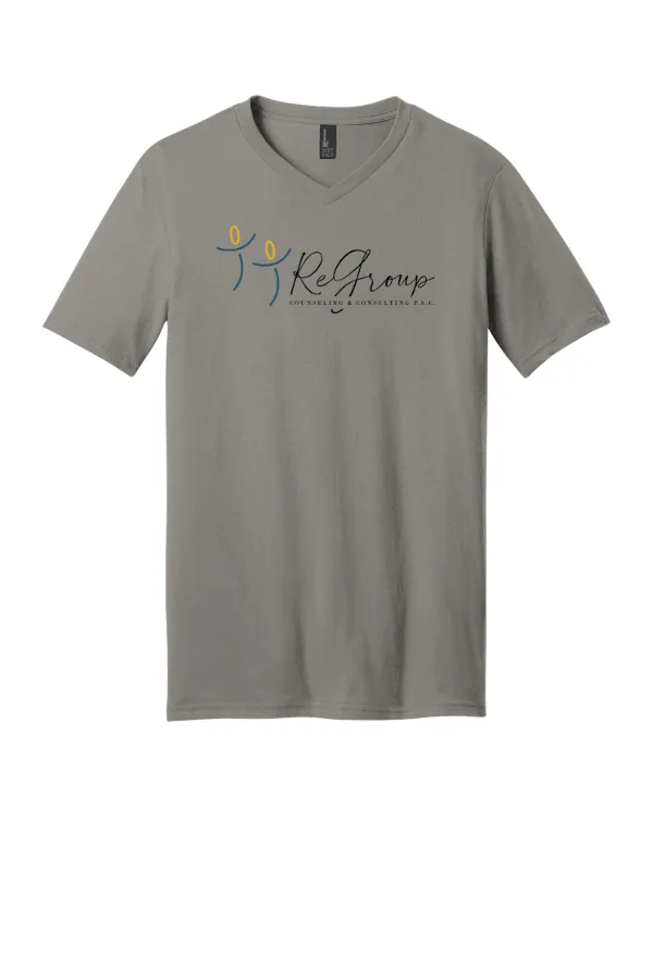 District Very Important Tee V-Neck in As Shown — DT6500
